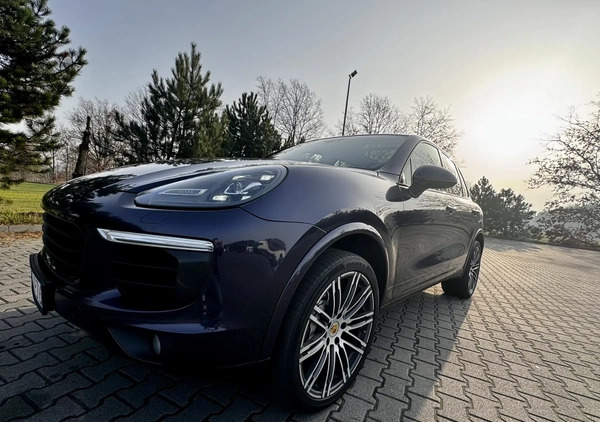 Porsche Cayenne cena 109000 przebieg: 380000, rok produkcji 2016 z Rogoźno małe 79